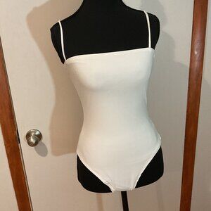 Fashion Nova White Seamless Cami Bodysuit – Size Small – NWT